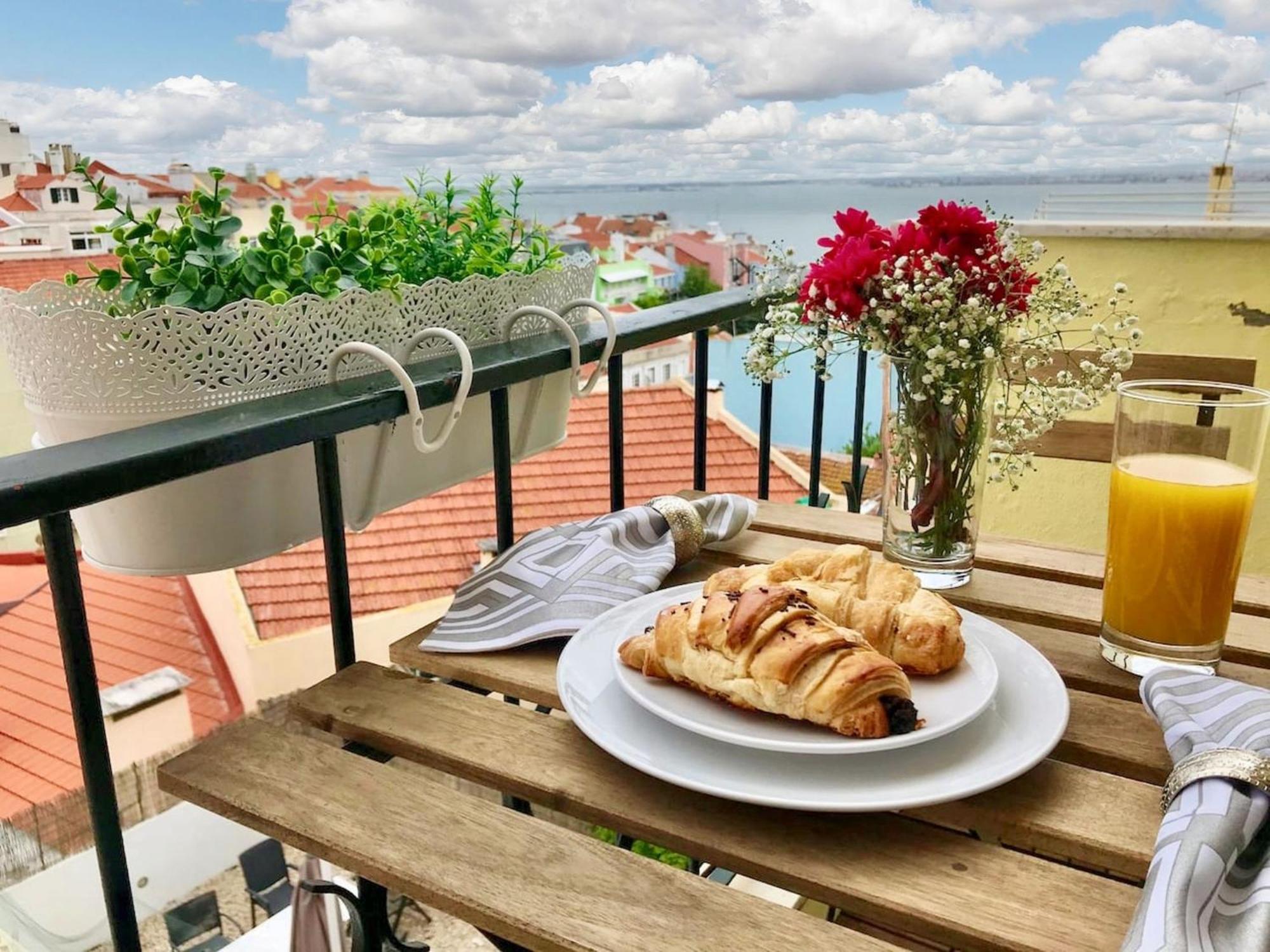 Comfortable Apartment With Balcony And Sea View In Lisbon 50 M² Εξωτερικό φωτογραφία